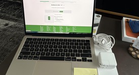 Mint
													MacBook Air 2022 - 13" - Apple M2, Starlight, 256 GB, 16 GB, photo 1 of 8