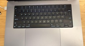 Good
													MacBook Pro 2021 - 16" - Apple M1 Pro 10-core, Gray, 512 GB, 32 GB, photo 4 of 8