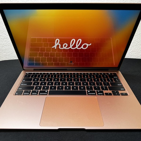 MacBook Air 2020 - 13 inch - 256 GB, Gold, 8 GB, Intel Core i3