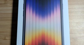 New
													Apple iPhone SE 3rd Gen 2022 - Unlocked, Midnight, 64 GB, A2595, photo 1 of 4