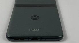 Good
													Motorola Razr 2023 - Unlocked, Sage, 128 GB, 8 GB, photo 5 of 9