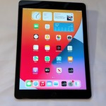 Good Apple iPad (5th Gen) - Wi-Fi, 32 GB, Gray, A1822