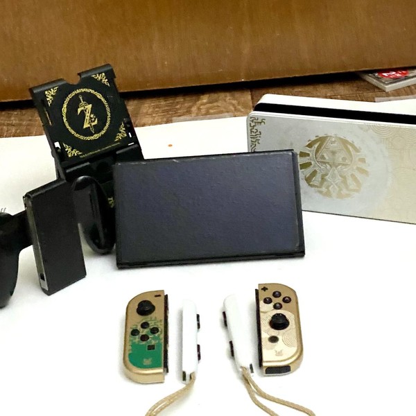 Nintendo Switch - OLED - White, 64 GB, The Legend of Zelda: Tears of the Kingdom Edition