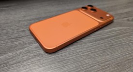 Mint
													Apple iPhone 17 Pro Max - Unlocked, Cosmic Orange, 512 GB, A3257, photo 5 of 7