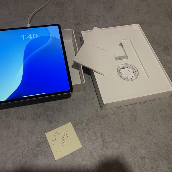 Apple iPad Air 13 inch (M3) 2025 - Wi-Fi, 128 GB, Gray