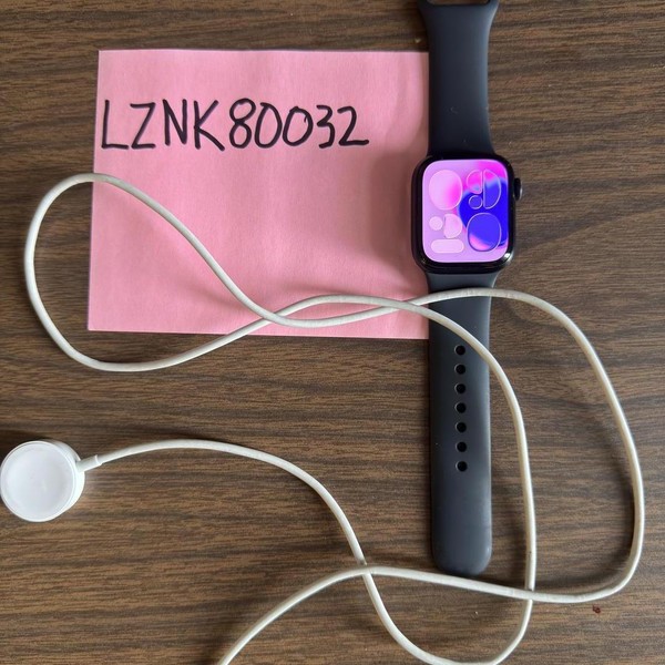 Apple Watch Series 8 41mm - Midnight, A2770 - GPS, Aluminum
