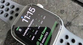 Mint
													Apple Watch Series 10 42mm - Black, A2997 - GPS, Aluminum, photo 3 of 4