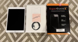 Mint
													Apple iPad 7th Gen - Wi-Fi, Silver, 32 GB, A2197, photo 1 of 10