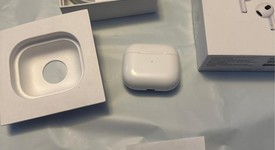 Used
													Apple AirPods 3rd Gen - Lightning Case, photo 1 of 3