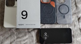 Mint
													Oppo Find X9 Pro - Unlocked Non-US, Titanium Charcoal, 512 GB, 16 GB, photo 3 of 11