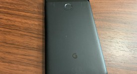 Good
													Google Pixel 2 XL - Verizon, Black, 64 GB, Verizon Edition, photo 3 of 4