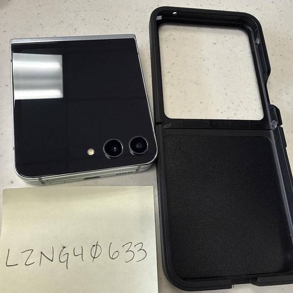 Samsung Galaxy Z Flip5 - Verizon, 256 GB, Graphite, 8 GB, SM-F731U