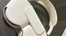 Used
													Apple AirPods Max - Silver, photo 1 of 4