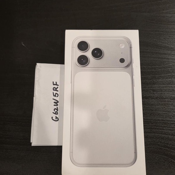 Apple iPhone 17 Pro Max - Unlocked, 512 GB, Silver, A3257