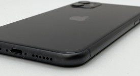 Fair
													Apple iPhone 11 - Unlocked, Black, 64 GB, A2111, photo 5 of 9