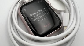 Mint
													Apple Watch Series 9 41mm - Pink, A2978 - GPS, Aluminum, photo 3 of 10