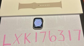 Mint
													Apple Watch Series 8 41mm - Unlocked, Starlight, A2772 - Cellular, Aluminum, photo 1 of 8