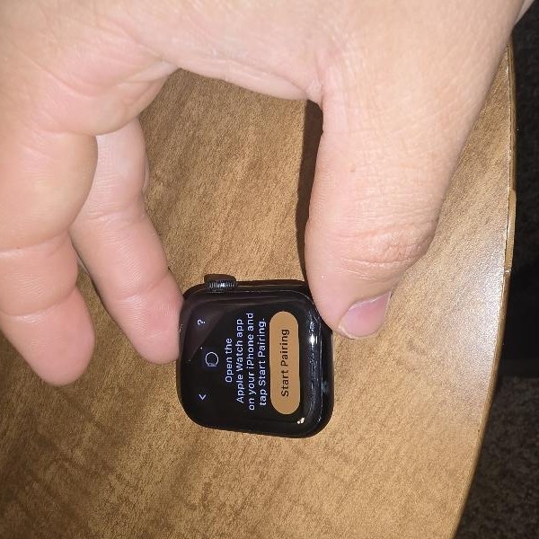 Apple Watch SE 2nd Gen 40mm - Silver, A2722 - GPS, Aluminum