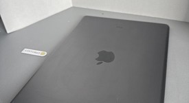 Good
													Apple iPad 9th Gen - Unlocked, Gray, 64 GB, A2603, photo 6 of 6