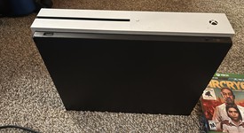 Good
													Xbox One S (2016) - White, 1 TB, photo 3 of 7