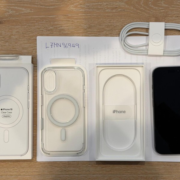 Apple iPhone 17 - Unlocked, 256 GB, Black, A3258