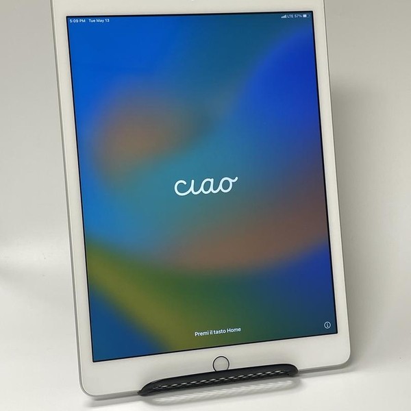Apple iPad 8th Gen - Wi-Fi, 32 GB, Silver, A2270