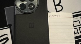 Good
													OnePlus 12 - Unlocked, Black, 512 GB, 16 GB, CPH2583, photo 2 of 4
