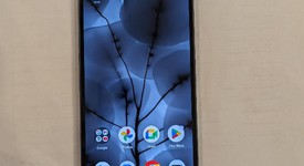 Good
													Nothing Phone (2) - Unlocked, Gray, 256 GB, 12 GB, photo 1 of 7
