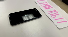 Mint
													Apple iPhone SE 3rd Gen 2022 - Unlocked, Midnight, 64 GB, A2595, photo 5 of 7