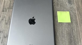 Good
													Apple iPad 9th Gen - Unlocked, Gray, 64 GB, A2603, photo 3 of 7