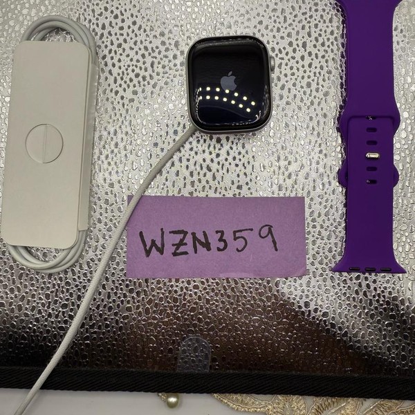 Apple Watch Series 10 46mm - Silver, A2999 - GPS, Aluminum