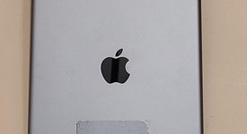 Fair
													Apple iPad 6th Gen - Unlocked, Gray, 32 GB, A1954, photo 1 of 3