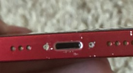 Fair
													Apple iPhone 13 - Unlocked, Red, 128 GB, A2482, photo 5 of 9