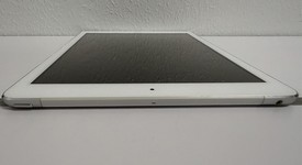 Good
													Apple iPad Air - Unlocked, Silver, 128 GB, photo 4 of 4