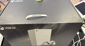 New
													Xbox Series X (2020) - Robot White, 1 TB, All-Digital, photo 4 of 6