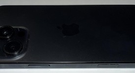 Good
													Apple iPhone 16 Pro Max - Unlocked, Black, 1 TB, A3084, photo 1 of 8