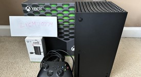 Mint
													Xbox Series X (2020) - Black, 1 TB, standard, photo 1 of 7