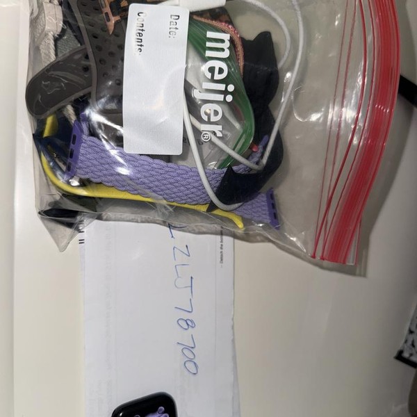 Apple Watch Series 10 42mm - Black, A2997 - GPS, Aluminum