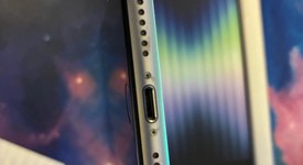 Mint
													Apple iPhone SE 3rd Gen 2022 - Unlocked, Starlight, 128 GB, A2595, photo 2 of 12