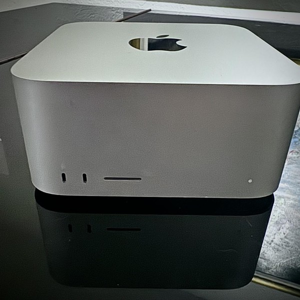 Mac Studio 2022 - 512 GB, 32 GB, Apple M1 Max, 24 Core GPU