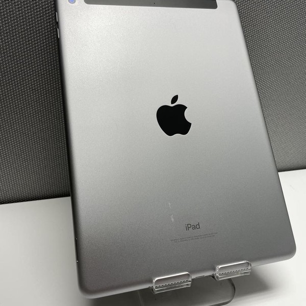 Apple iPad 6th Gen - Unlocked, 32 GB, Gray, A1954