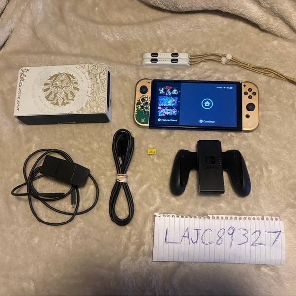 Nintendo Switch - OLED - 64 GB, White, The Legend of Zelda: Tears of the Kingdom Edition