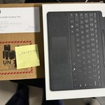 Mint Microsoft Surface Pro 11 - Black, 1 TB, 16 GB