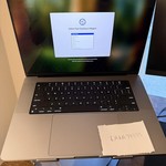 Good MacBook Pro 2021 - 16 inch - 1 TB, Silver, 32 GB, Apple M1 Max