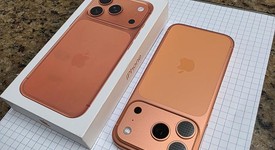 Mint
													Apple iPhone 17 Pro - Unlocked, Cosmic Orange, 256 GB, A3256, photo 3 of 15