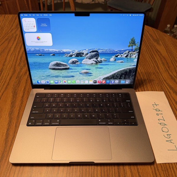MacBook Pro Late 2023 (M3) - 14 inch - 1 TB, Gray, 8 GB, Apple M3, 10-core GPU