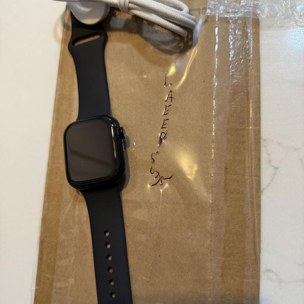 Apple Watch Series 11 42mm - Jet Black, A3331 - GPS, Aluminum