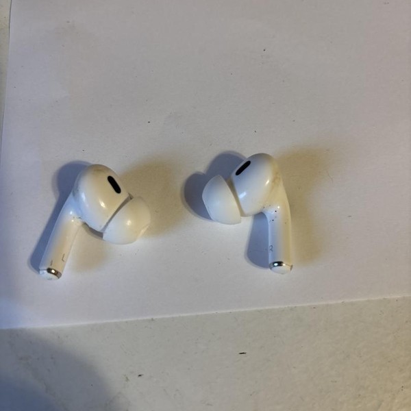 Apple AirPods Pro 2 - USB-C