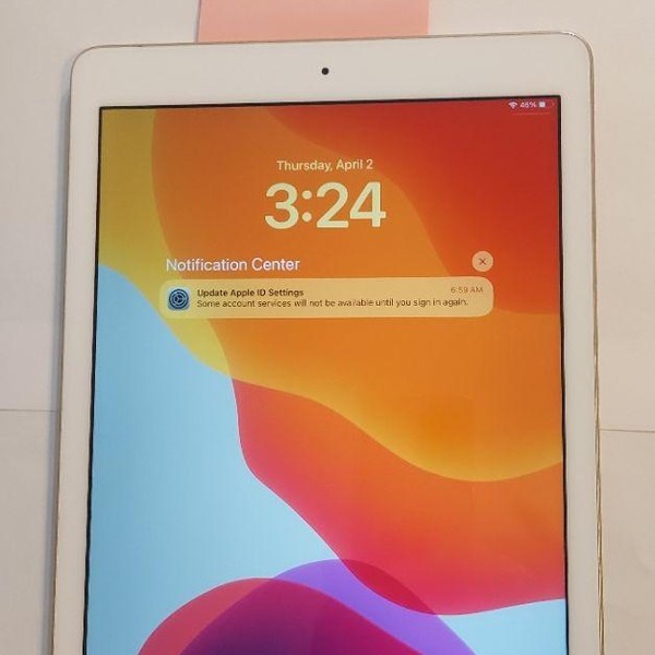 Apple iPad Mini 5th Gen - Wi-Fi, 64 GB, Gold