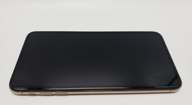 Good
													Apple iPhone Xs Max - Unlocked, Gold, 64 GB, A1921, photo 3 of 10